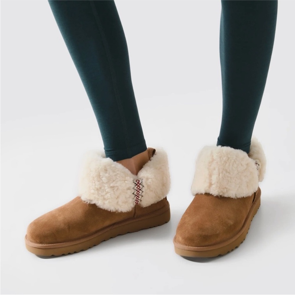UGG Mini Ultra Braid Heritage Chestnut - Women’s 10 NWT